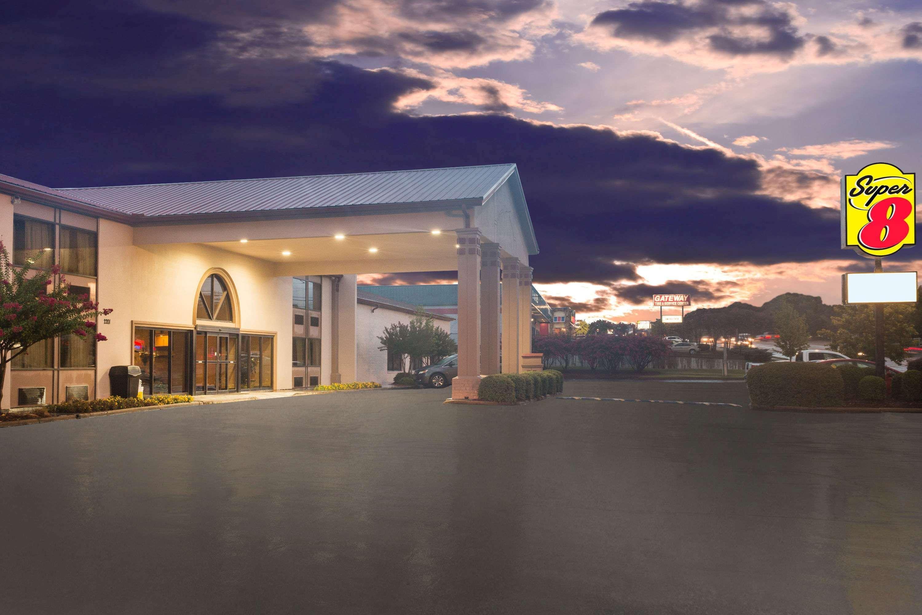 Super 8 By Wyndham Oxford Hotel Buitenkant foto