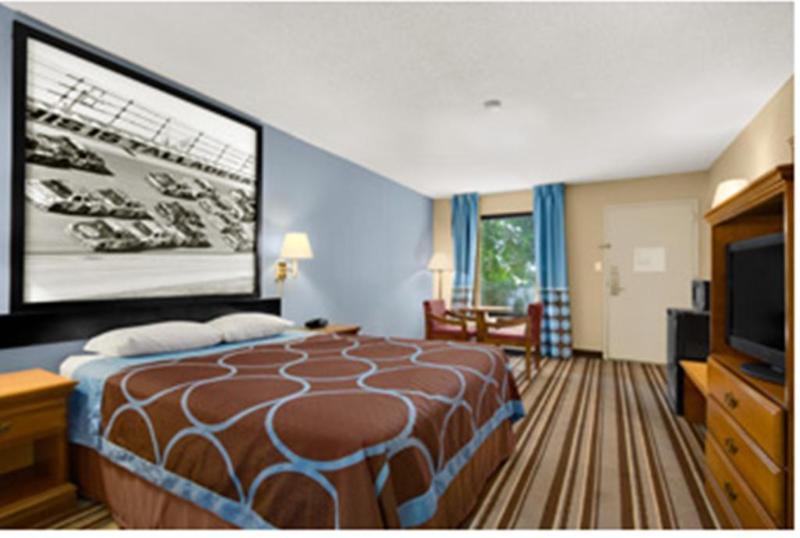 Super 8 By Wyndham Oxford Hotel Buitenkant foto